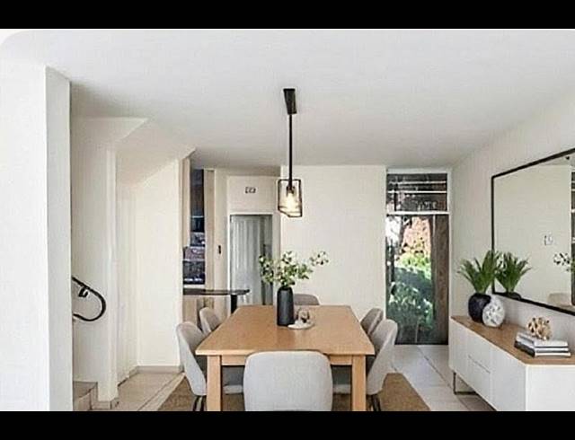 3 BEDROOM TOWNHOUSE FOR SALE IN BEDFORD GARDENS